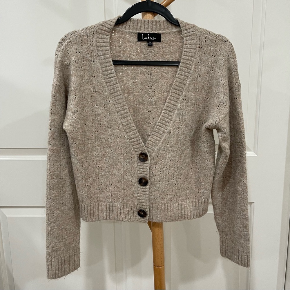 Lulu's Women’s Soft Beige Button-Up V-Neck Sweater Cardigan